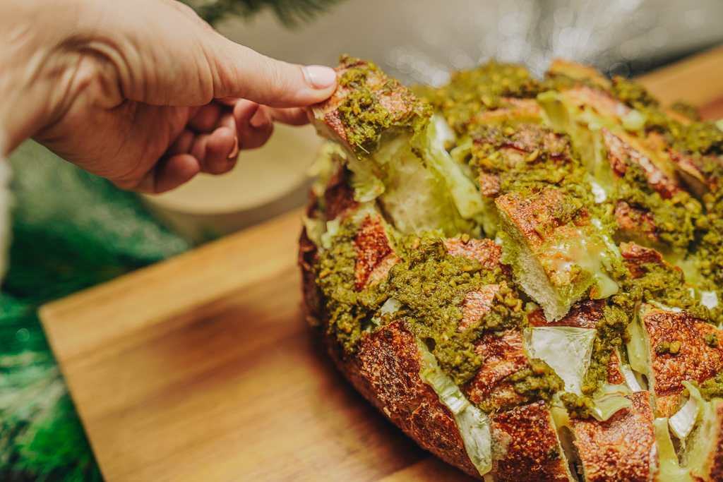 Mouth Watering Pesto And Brie Cheesy Pull Apart Bread Recipe 