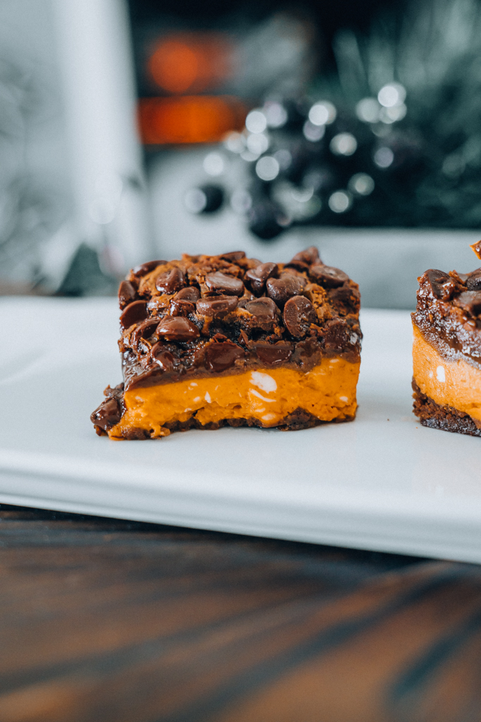 Gooey Pumpkin Pie Brownies