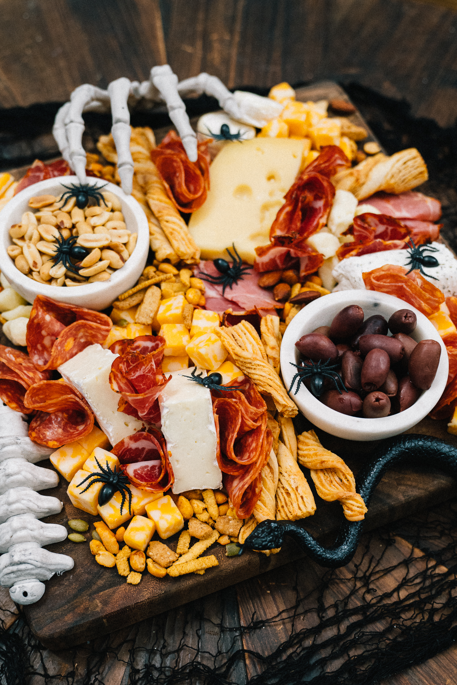 How To Make A Halloween Charcuterie Board 1146