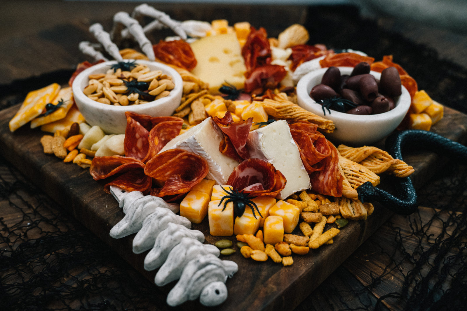 SPOOKY SNACKS: HOW TO MAKE A HALLOWEEN CHARCUTERIE BOARD