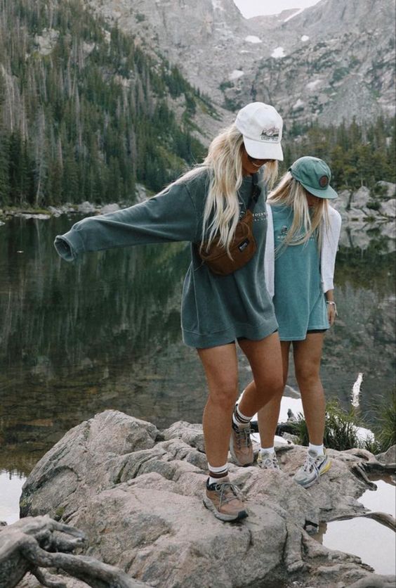 How to Look Cute While Camping - Outfit Inspo
